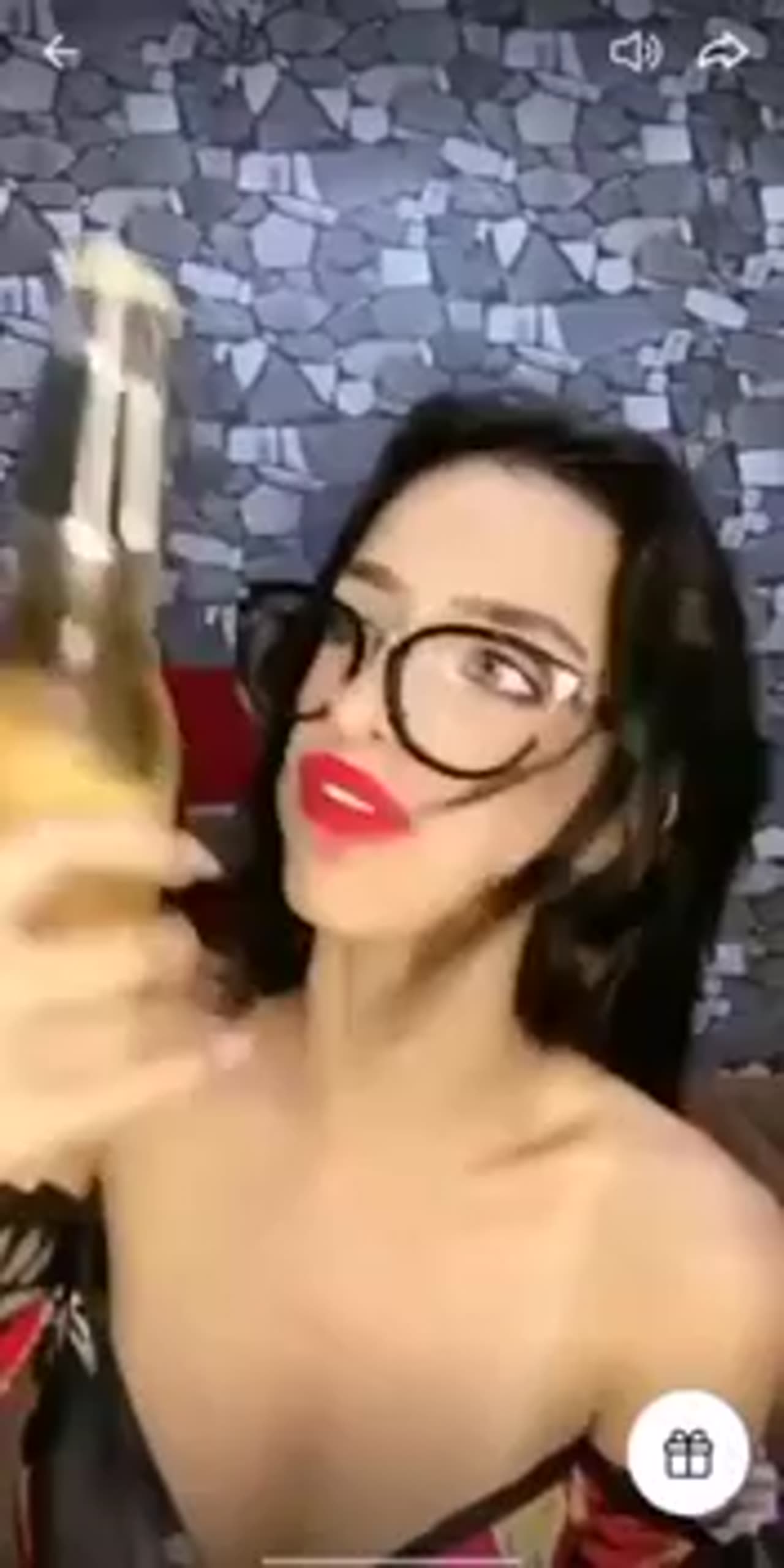 Abaza Ecem bira şişesine sakso çekip — Türk Sakso İfşa