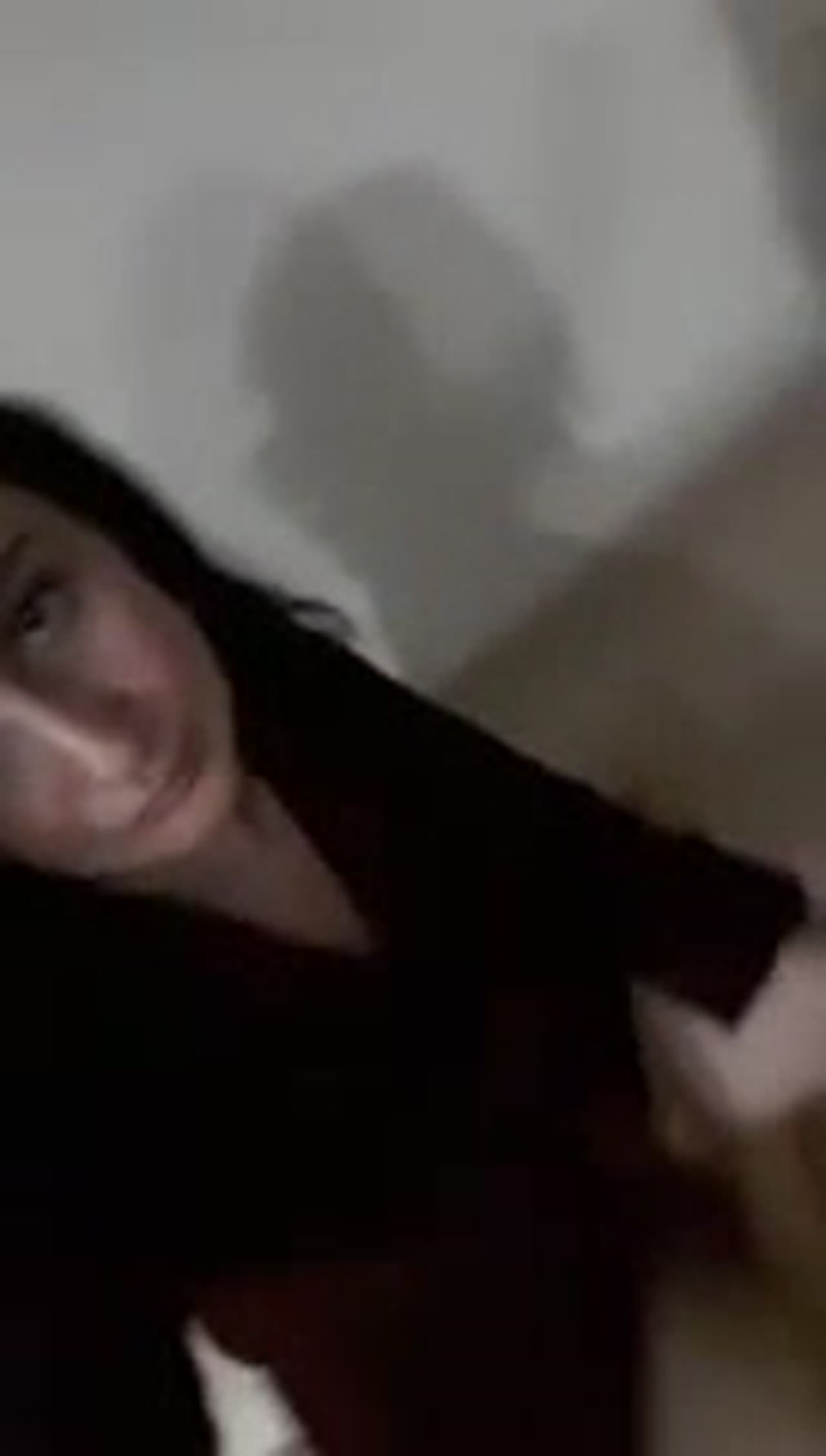 Annesiyle yayın açtı memelerini gösterdi 2 — Türk Yayın İfşa